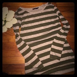 Cute Seven for All Mankind shirt