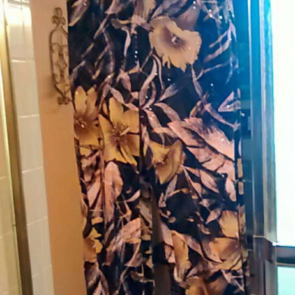 Cache sequin pants