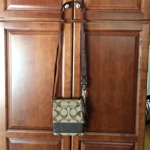 Coach Signature C Crossbody