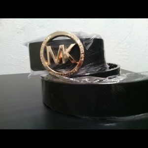 *SOLD* Leather belt small/medium