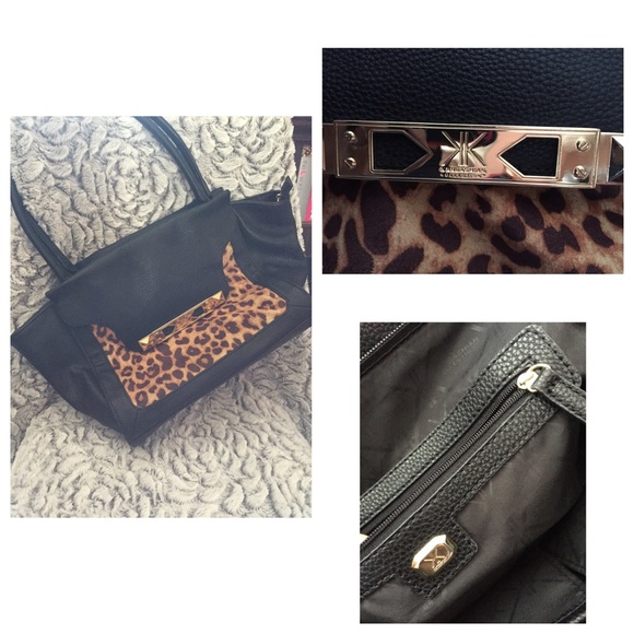SALE SALE SALE Authentic Kardashian Handbag