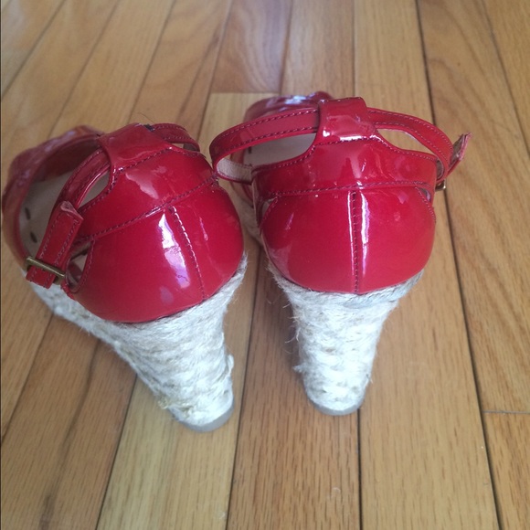 Shoes - Picture 4 of 4