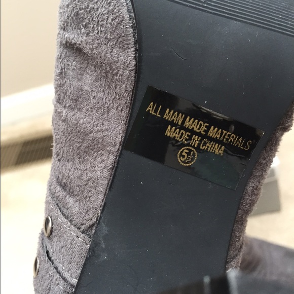 Grey booties - Picture 2 of 2