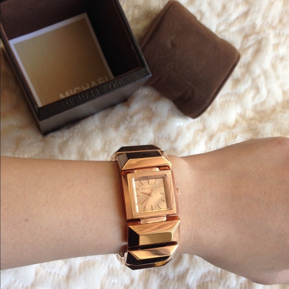 Brand NEW! MK Rose Gold watch✔️✔️✔️