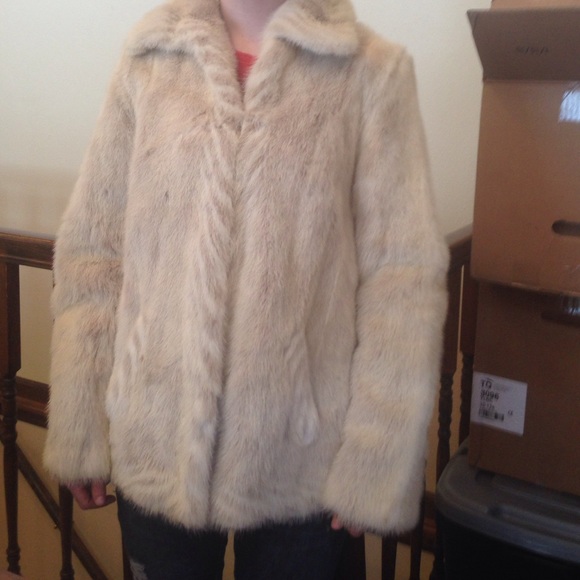 Beautiful mink jacket - Picture 1 of 4
