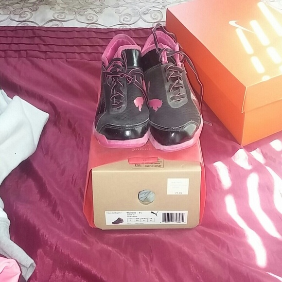 🚫🚫 SOLD🚫🚫❌❌❌Puma women's shoes 5.5