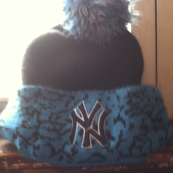 New York Yankees beanie