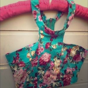 Brandy Melville floral crop top