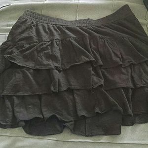 Back american eagle skirt