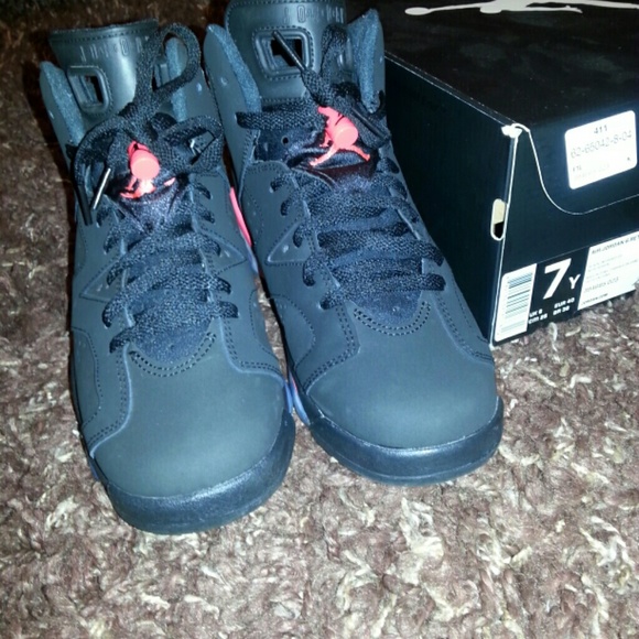 Sold - Picture 3 of 3