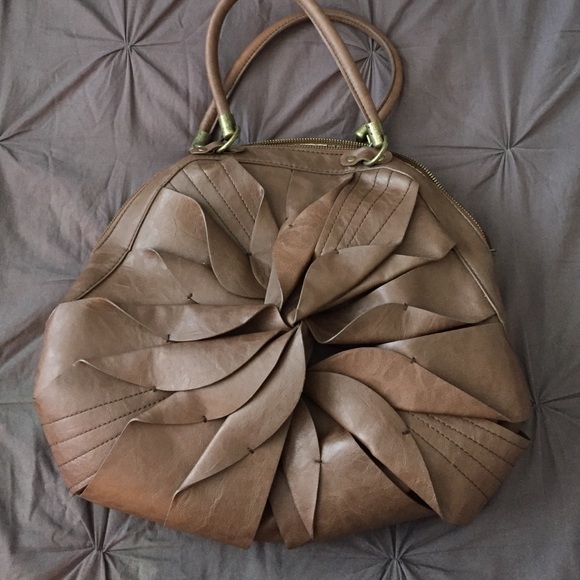 Jessica Simpson brown purse