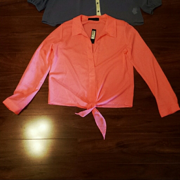 Spring/Summer Blouse Bundle - Picture 2 of 3