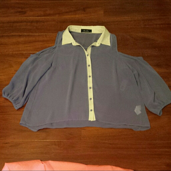 Spring/Summer Blouse Bundle - Picture 3 of 3