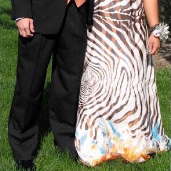 Prom Dress - Picture 2 of 4