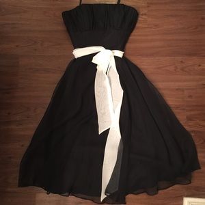 Stunning strapless black dress