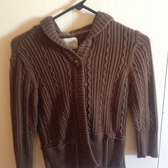 Cute hooded brown shirt