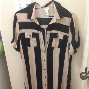 Striped short sleeve button up dress. Worn once.