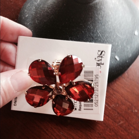 Stretch Flower Ring