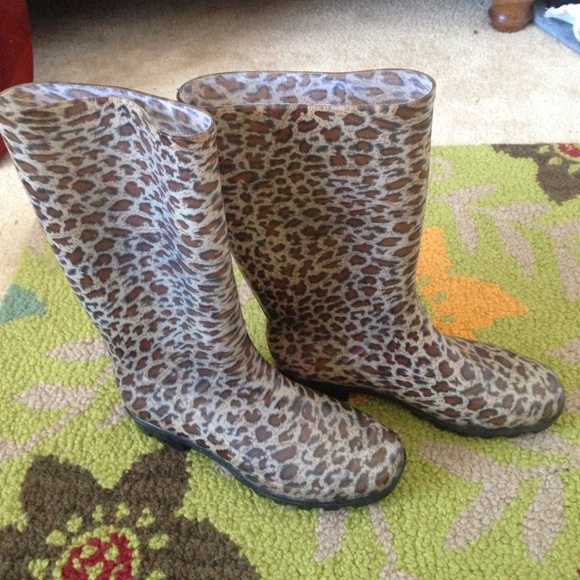 Rainboots