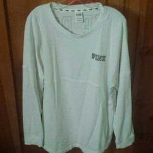 VS white crew neck sweet shirt