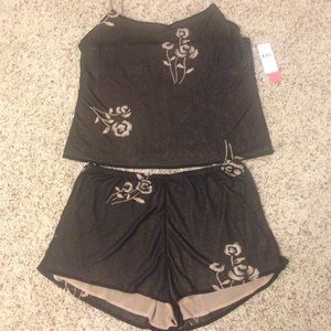 NWT Josie Floral Brown/Cream 2-piece Sleep Set