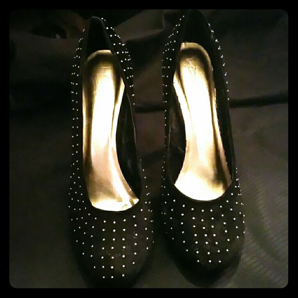 Black valour studded heels