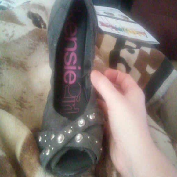 Kensie girl flats