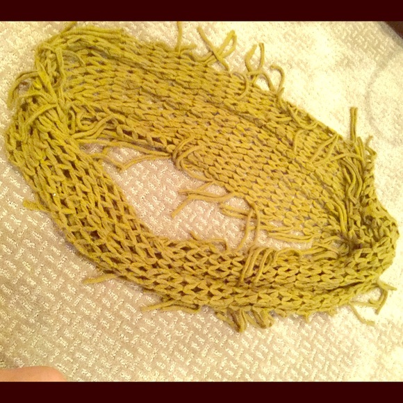 Green infinity fashion scarf