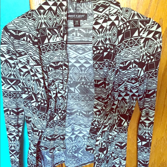 Tribal black and white Aztec cardigan