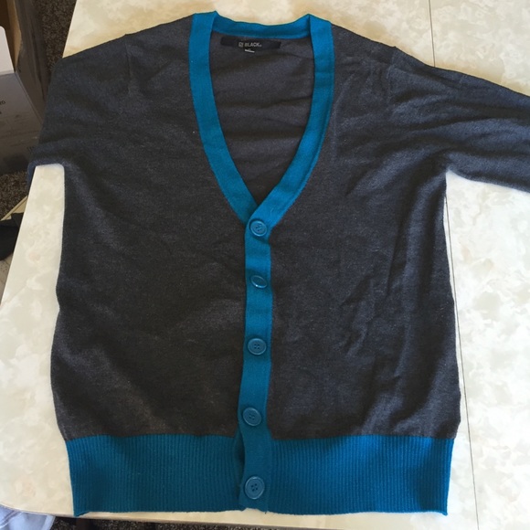 Long V neck cardigan - Picture 1 of 4