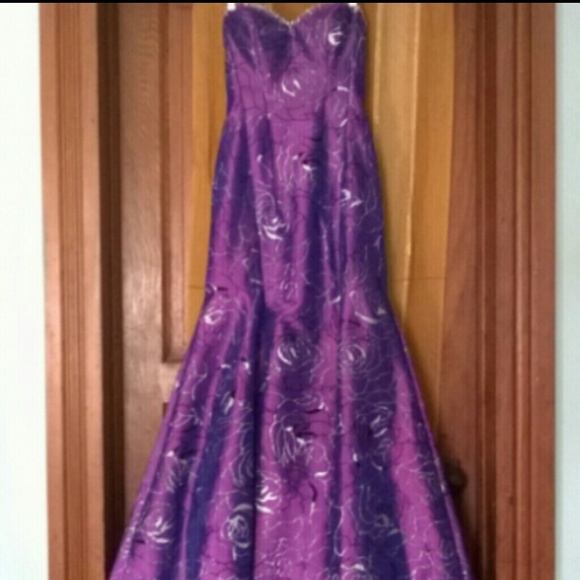Elegant plum colored prom/evening gown