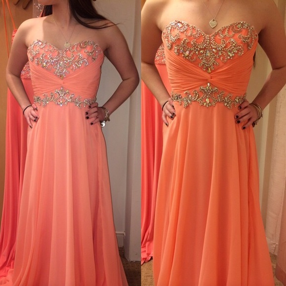 Prom dress Cache