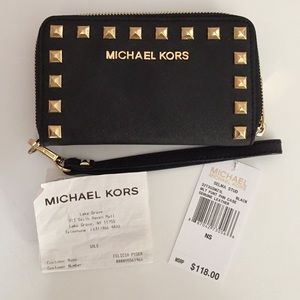 Michael Kors Multifunction Wristlet