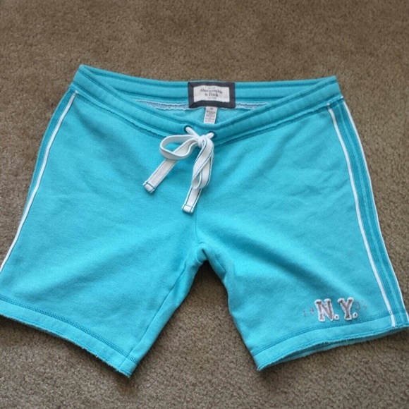 Abercrombie shorts with navy heather tshirt bundle