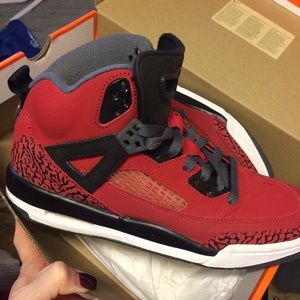 Red Jordan's  sz 7Y - nike