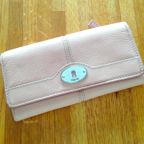 💕Fossil Wallet💕
