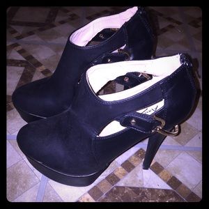 Black leather bootie (never worn)