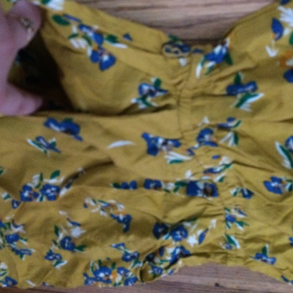 Yellow Dress 💁 - Picture 3 of 3