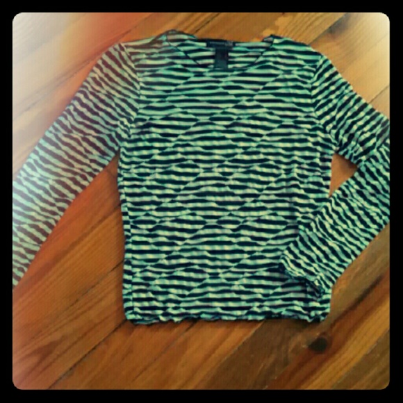 Kenneth Cole black and white top -size small