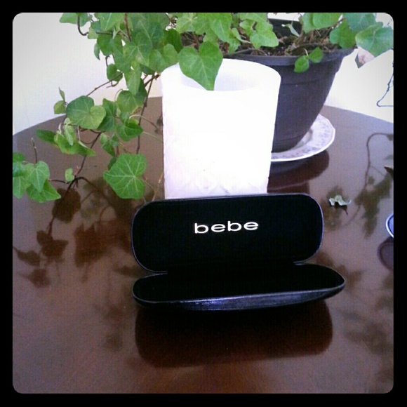 Bebe  - Hard Eye Glass Case  ,sping hing