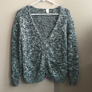 🚫SOLD🚫 H&M zip up cardigan