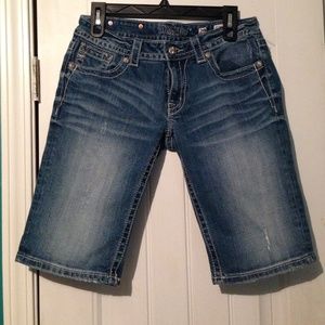 Miss Me Bermuda Capris