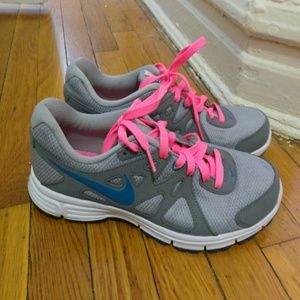 Nike Revolution 2s - NEVER WORN