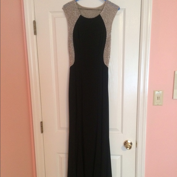 Beautiful elegant black floor length dress