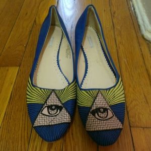 Urban Outfitters eye & pyramid flats NEW!