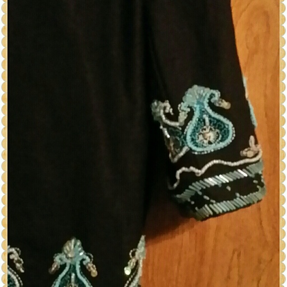 ā¬Beaded Tunic Suit⬠- Picture 3 of 4