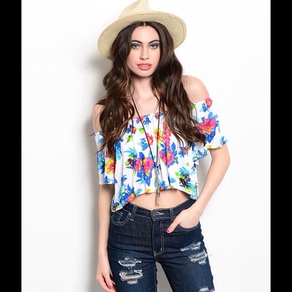 NWOT Floral Crop Top