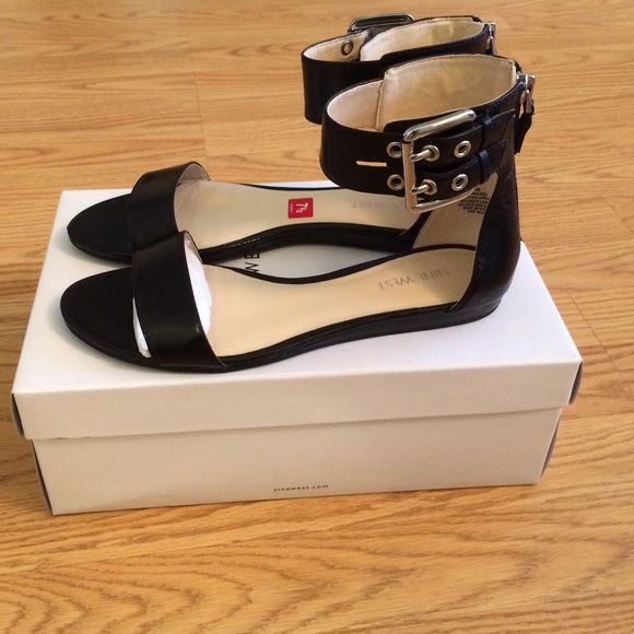 Brand new Nine West shoe
