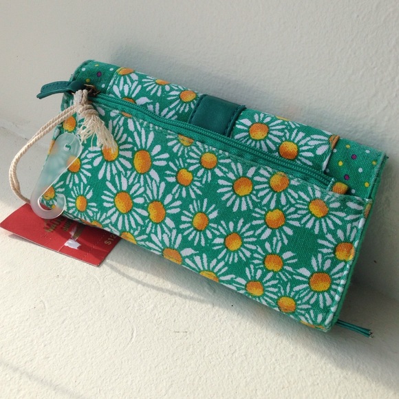 🚫SOLD BUNDLE🚫 Daisy Wallet - Picture 4 of 4