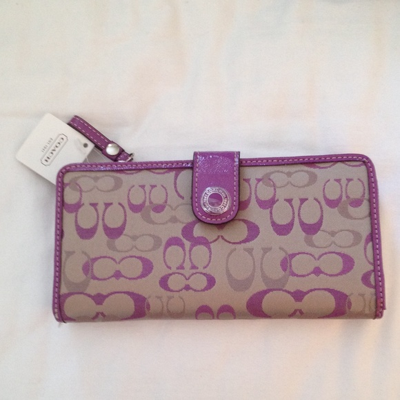 Coach wallet